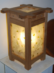 Jenia Gorfunkel - arts and crafts lamp 2